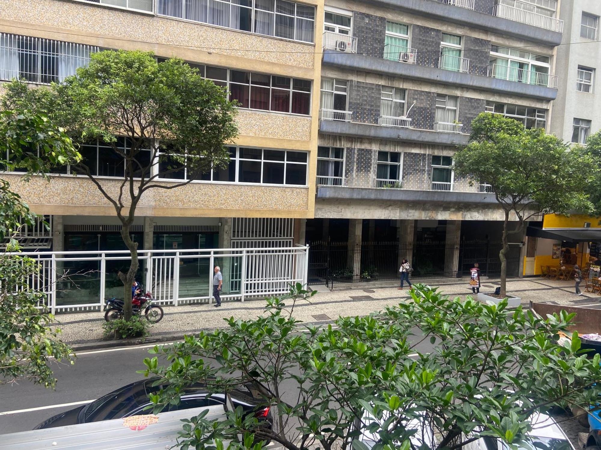 Completo Na Quadra Da Em Copacabana, 2 Camas , Ar Condicionado, Tv Netflix, Wifi 300mb, Pauloangerami Pj160 Río de Janeiro